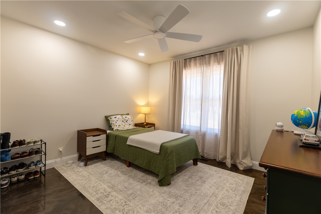 J D Neill Sub Unit 1 Rogers - Residential