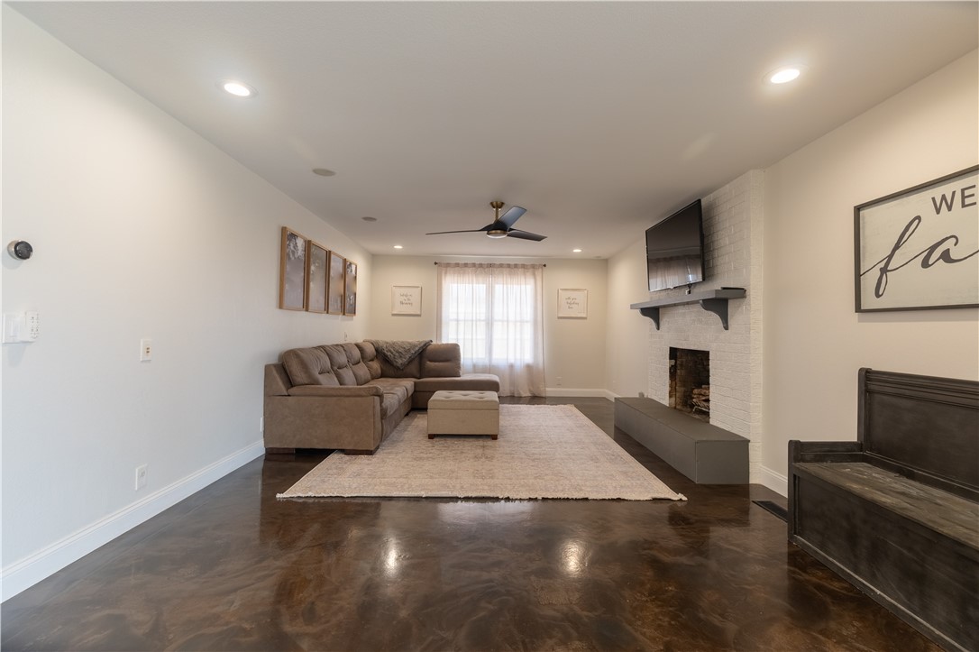 J D Neill Sub Unit 1 Rogers - Residential