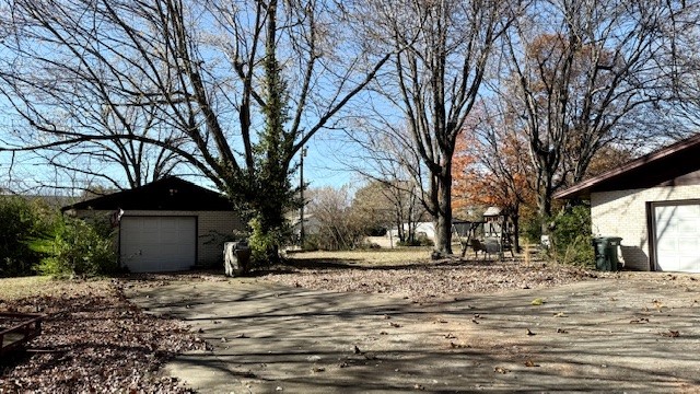 Fayetteville Outlots - Land