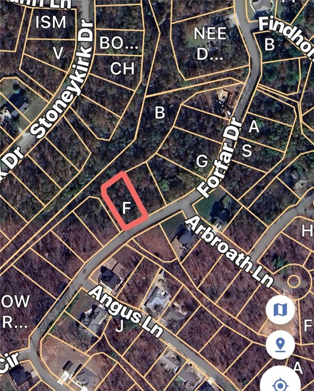 Great lot close to Loch Lomond Lake on the west side of Bella Vista. Close to Branchwood and Scottsdale golf courses as well as lake activities and trails.