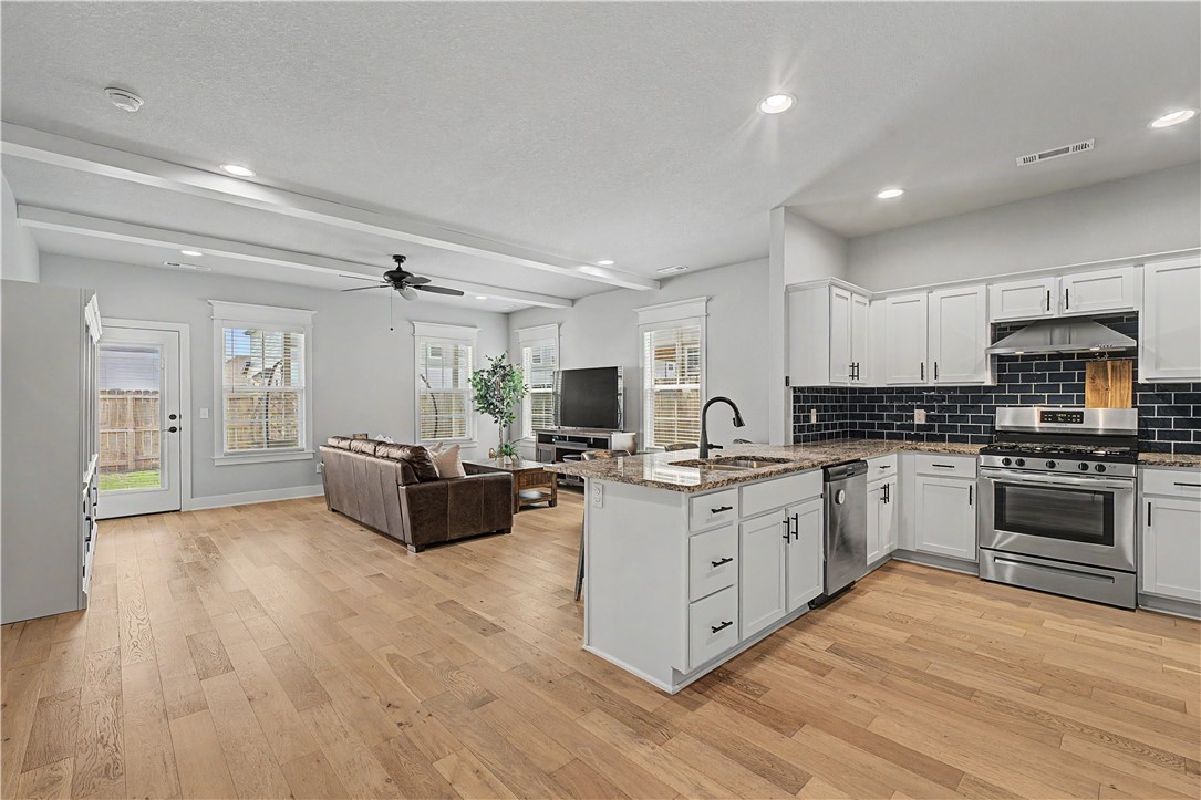 Grove Ph Ill, The Rogers - Residential