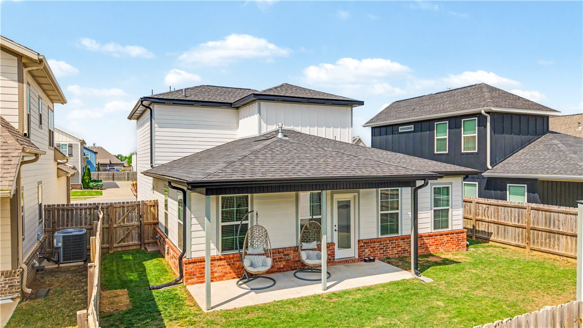 Grove Ph Ill, The Rogers - Residential