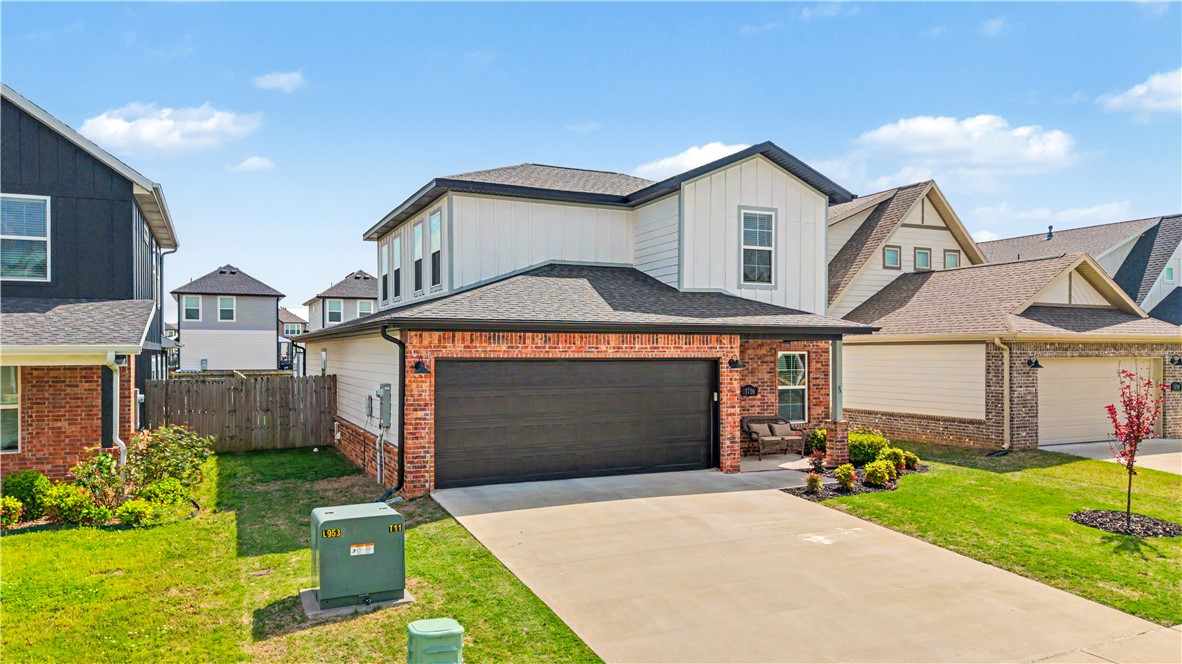 Grove Ph Ill, The Rogers - Residential