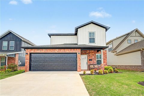 Photo of 1716 W Broadway Place, Rogers, AR 72758 (MLS # 1344528)
