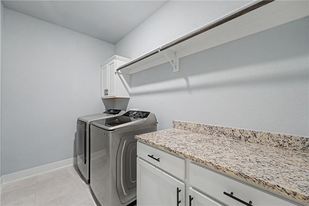 Grove Ph Ill, The Rogers - Residential