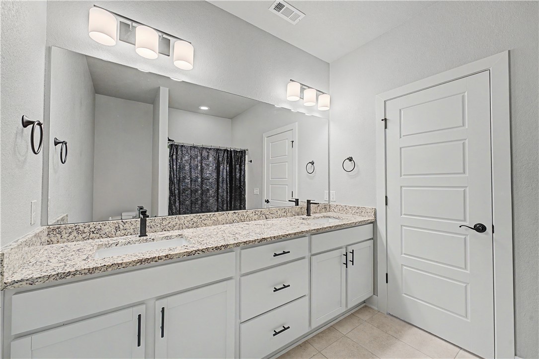 Grove Ph Ill, The Rogers - Residential