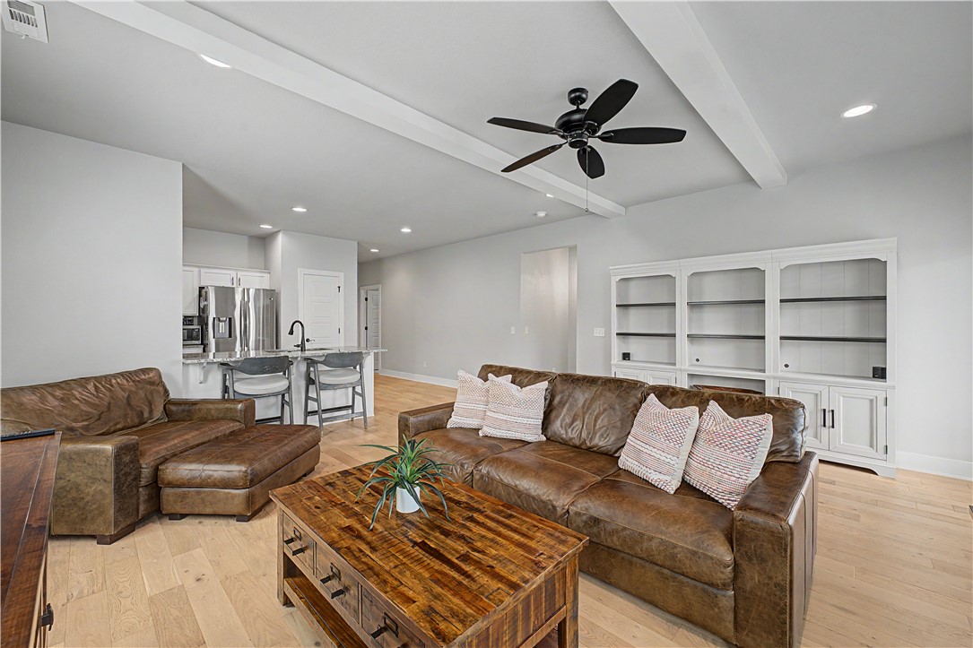 Grove Ph Ill, The Rogers - Residential