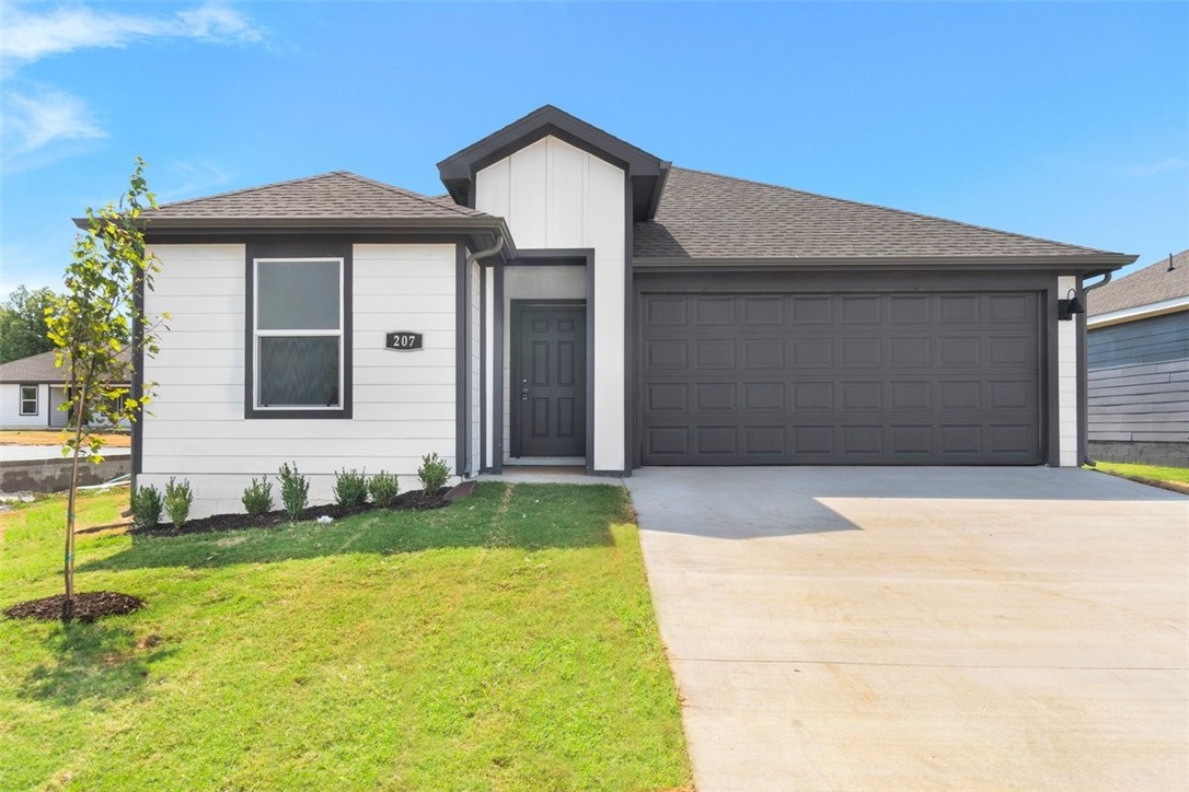 Sold Before Print. Captivating Caden Plan in Applewood Estates in Highfill, AR with stunning views of rolling hills, convenient access to Northwest Arkansas Regional Airport, and nearby shopping and dining options in Rogers and Lowell. Find your new home in Northwest Arkansas. These brand-new homes will have a beautiful kitchen with 36-inch upper cabinets. Granite kitchen countertops & stainless-steel appliances! LVP flooring and carpet. LED lighting throughout! Garage door opener! Landscape package. 4 sides HardieĀ® siding. Address plaque. Tax and Parcel TBD. These homes are located in the city of Highfill, with a Gentry address and Gentry schools! Located in Highfill, Gentry zip code, Gentry address, Gentry schools.