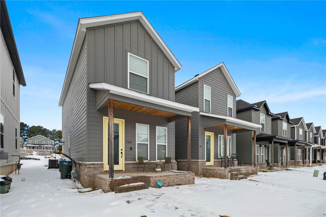 Fayetteville Outlots - Residential Income