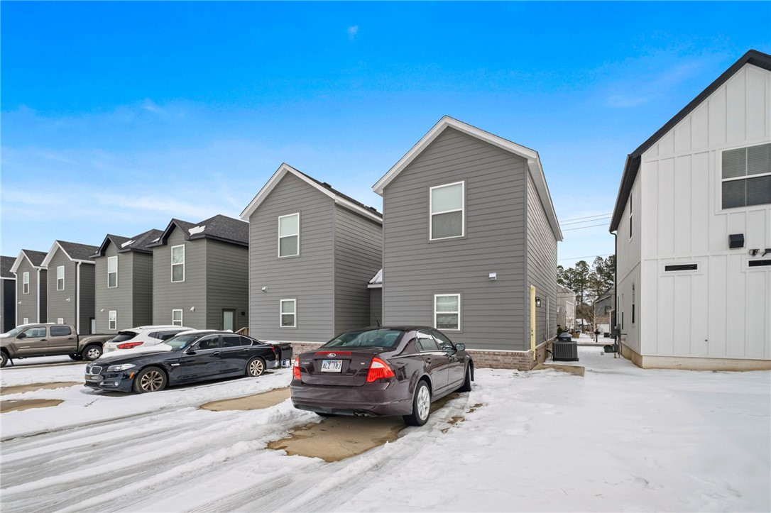 Fayetteville Outlots - Residential Income