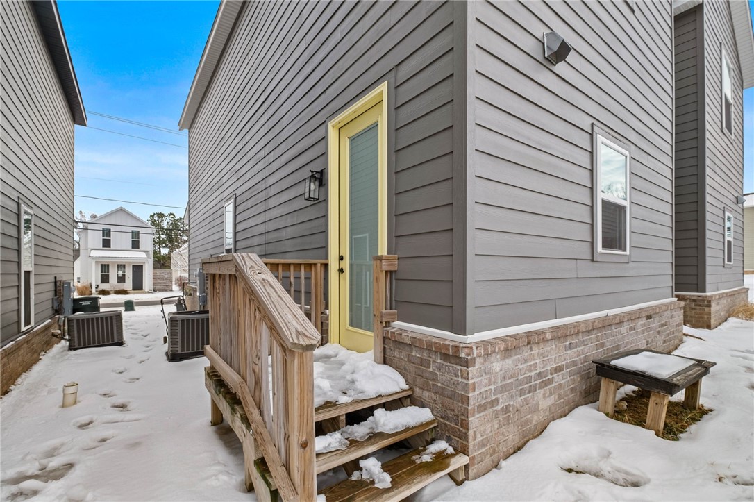 Fayetteville Outlots - Residential Income