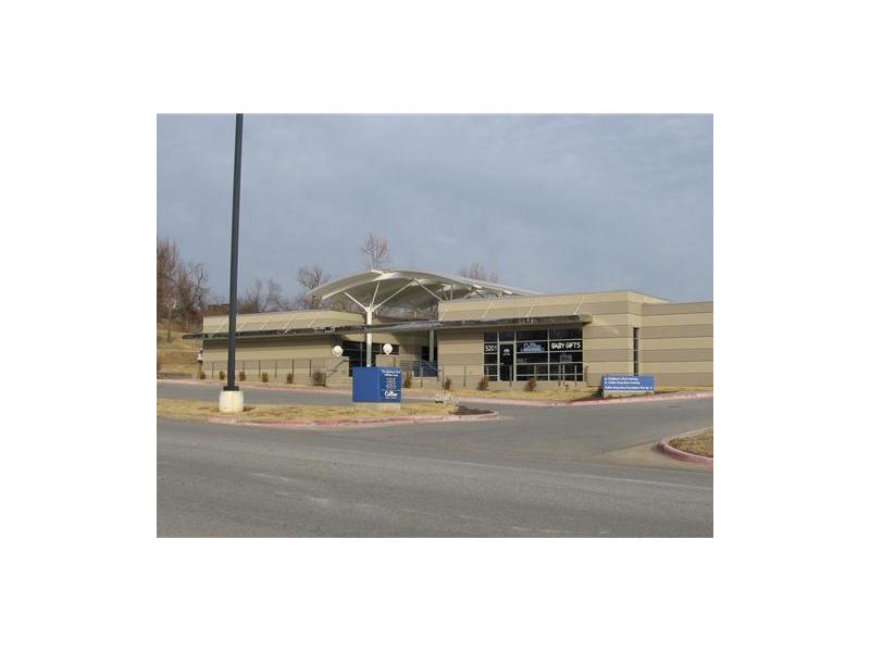 State of the Art medical building. Currently leased to Colliers Drug Store, Collier's Compounding IQ Medical