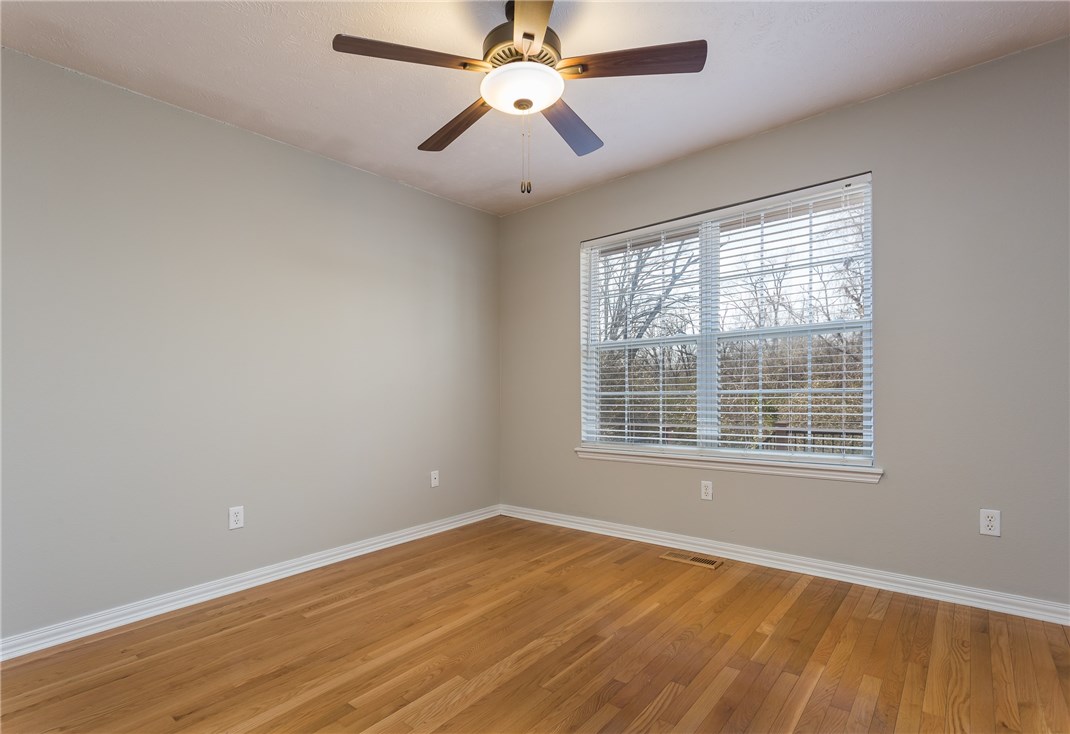 Oaks Sub, The Siloam Spgs - Residential