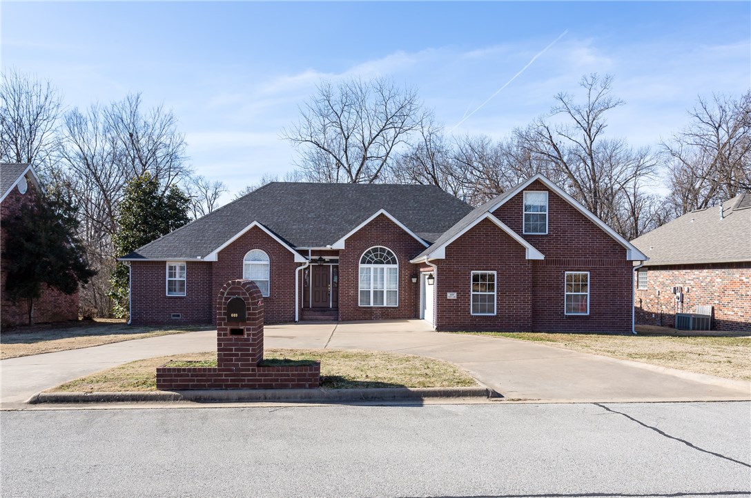 Oaks Sub, The Siloam Spgs - Residential