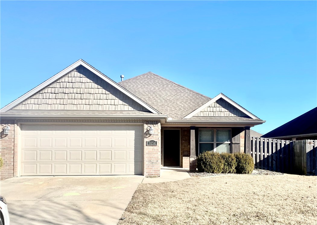 Darling 3BD/2BA home for lease. Crown molding in Living Room. 10 Ft. ceilings in Master BD. Gas fireplace, Walk In Closets, Granite in kitchen and bath. Covered front porch & large covered patio. Functional floorplan with great kitchen that has lots of work space as well as a pantry. Great Subdivision, nice privacy fence for backyard entertainment and 2 car garage. Close to schools and I-49. (Non smokers and prefer no pets please)