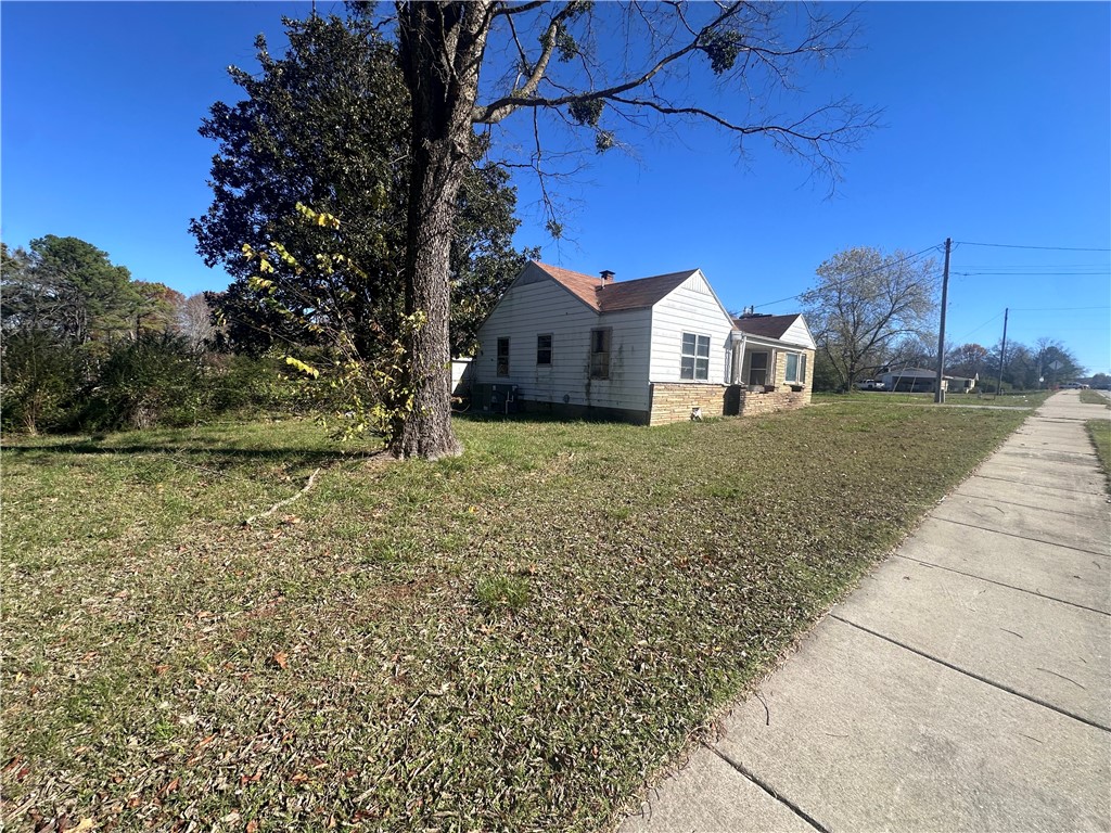 Fayetteville Outlots - Land
