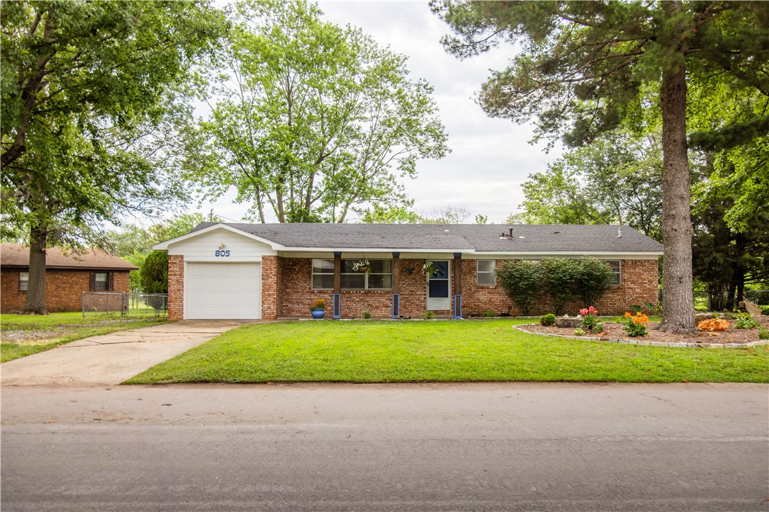 This move-in ready brick home offers comfort, privacy, and style. Featuring 3 bedrooms and 1.5 baths, the interior has been recently refreshed with new paint throughout, updated kitchen countertops and backsplash, and stylish cedar porch posts. A new roof will soon be installed on the home, awning, and shed for added peace of mind. Enjoy a spacious, fenced-in backyard with a storage shed with lean-to and no rear neighborsāproperty backs to an open field for added privacy. Beautiful landscaping enhances the curb appeal, and thereās no HOA to worry about. Conveniently located close to shopping, schools, and all the amenities of town. Don't miss this well-maintained gem!