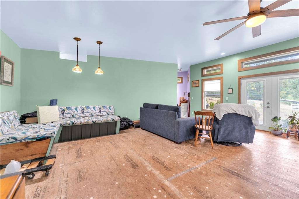 ROCKCREEK - Residential