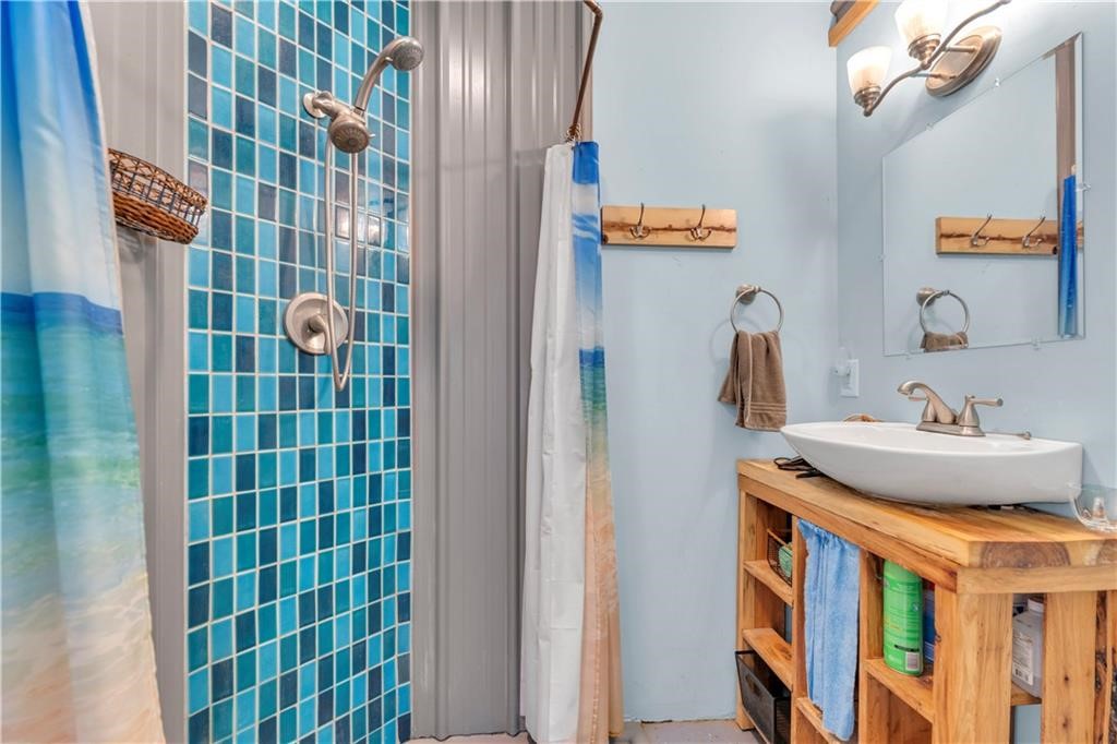 ROCKCREEK - Residential