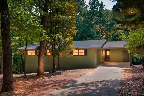 Photo of 10 Longdon Lane, Bella Vista, AR 72714 (MLS # 1360228)