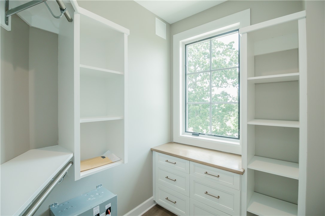 Pinnacle Heights Rogers - Residential