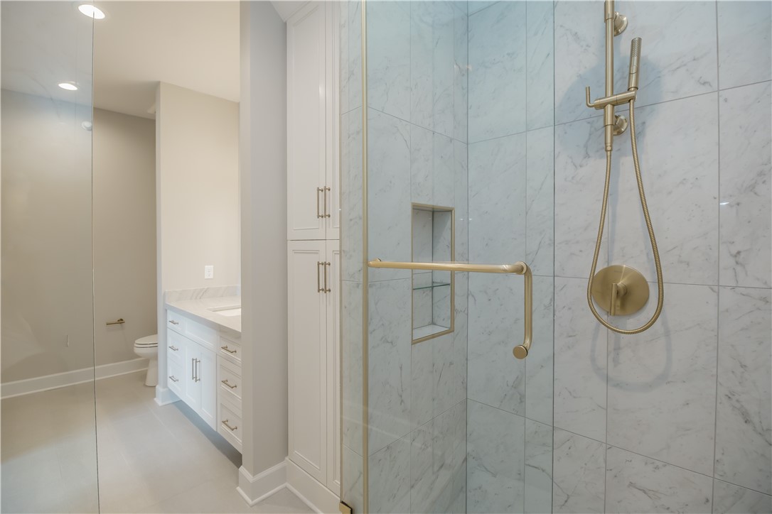 Pinnacle Heights Rogers - Residential