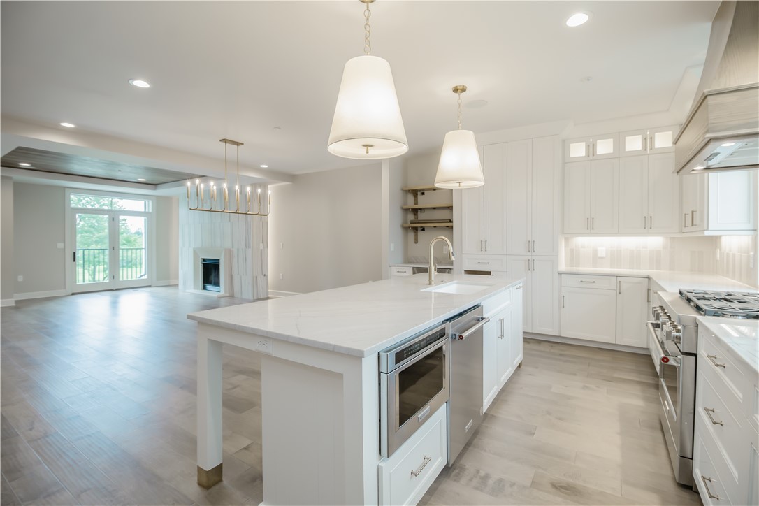 Pinnacle Heights Rogers - Residential