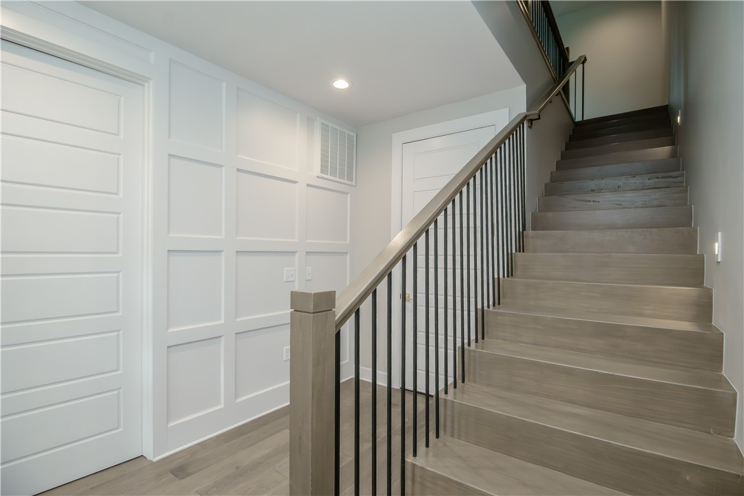 Pinnacle Heights Rogers - Residential