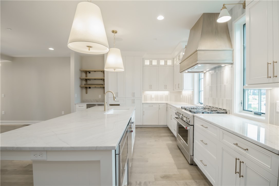 Pinnacle Heights Rogers - Residential