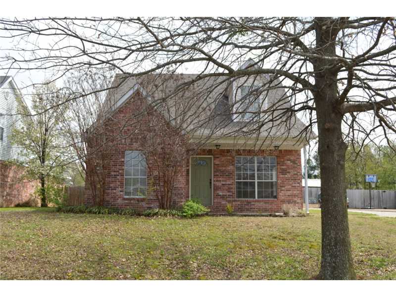West Fayetteville doll house. Darling floor plan, sunny living room w/gas log fireplace, TV shelf. Dining open to kitchen w/stainless appliances including refrigerator, glass top range, microwave, granite counters. Vaulted master bedroom w/cool bath,layout & walk-in closet. Upstairs are mirror image bedrooms w/dressing tables, WIC that share a huge Hollywood bath. Extra storage from dormer area of 2nd bedroom. Big fenced backyard backs up to privately owned land so no neighbors looking over you.