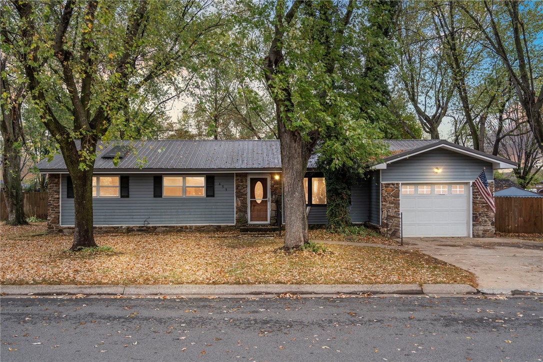 This charming 3 bed, 2 bath home offers endless potential, making it an ideal opportunity for investors or first-time home buyers looking to add their personal touch. Recent updates include a new HVAC system and flooring in 2020, plus a new water heater and sump pump in 2021. Additionally, a bar area in the kitchen complete with a granite countertop has been added. The second living room provides a flexible space, ready for your choice of flooring and design. Enjoy outdoor living in the large, fenced backyardāperfect for pets, gardening, or gatherings. Situated on a quiet, tucked-away street in Pea Ridge, this home offers a convenient location with easy access to Bentonville and neighboring cities, including 9 miles to the new Walmart Home Office and 12 miles to Prairie Creek Marina.