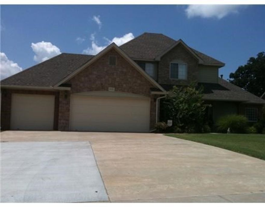 Located on 9-hole golf course. Access to pool & clubhouse. Additional $75/month for 6-month lease term. Showings start 6/1/26 once vacant.