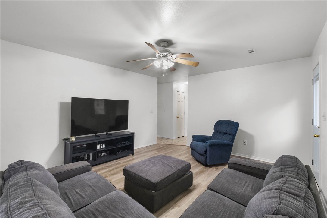 DREAM IT LIVE IT - Residential