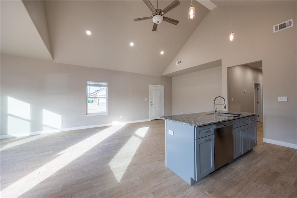 Valley Oaks - Residential Lease