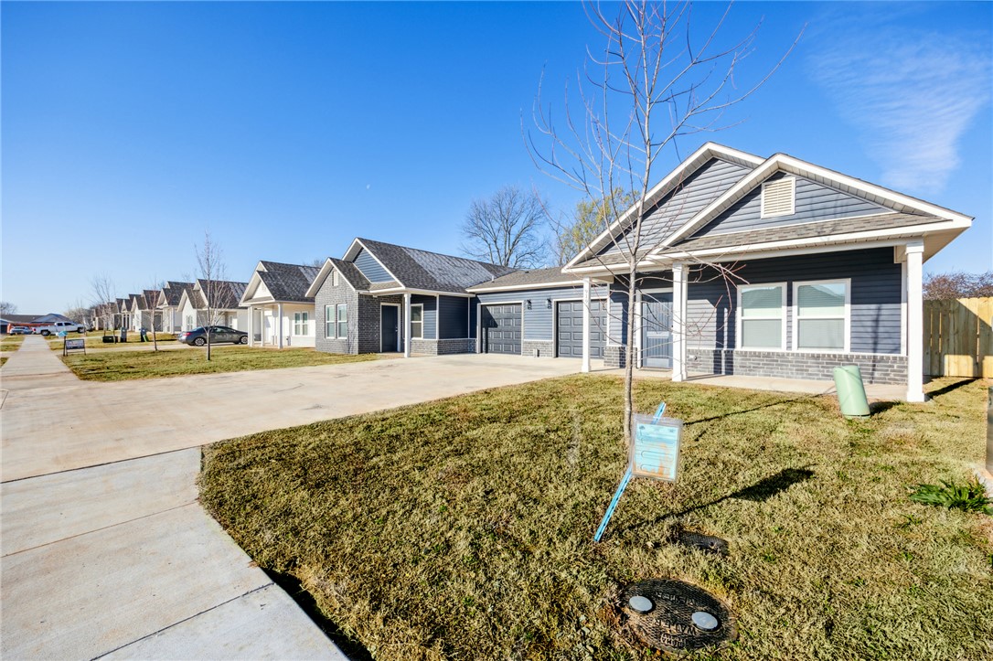 Valley Oaks - Residential Lease