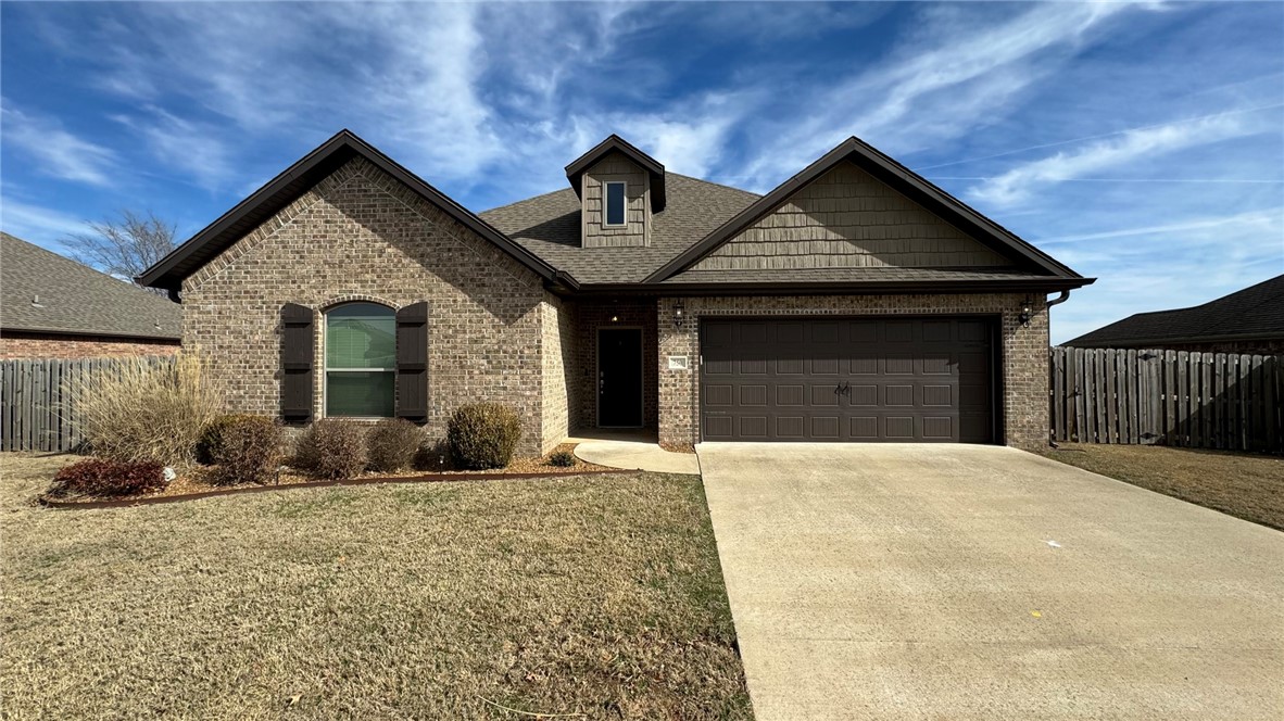 Great 3 bedroom 2 bath home in Centerton. Wood style ceramic tile through entire home. Living Room features crown molding and gas fireplace. Large kitchen with island, granite, large pantry and stainless appliances, including refrigerator. Primary bedroom includes double sinks, separate tile shower and soaking tub and double closets. Large covered patio and fenced yard.
