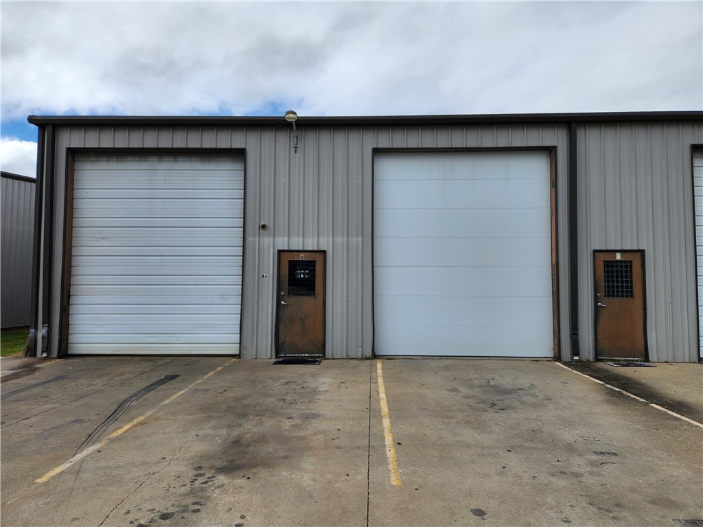 Photo 1 of 12 — 1711 Ford Avenue A5/6, Springdale, AR 72764