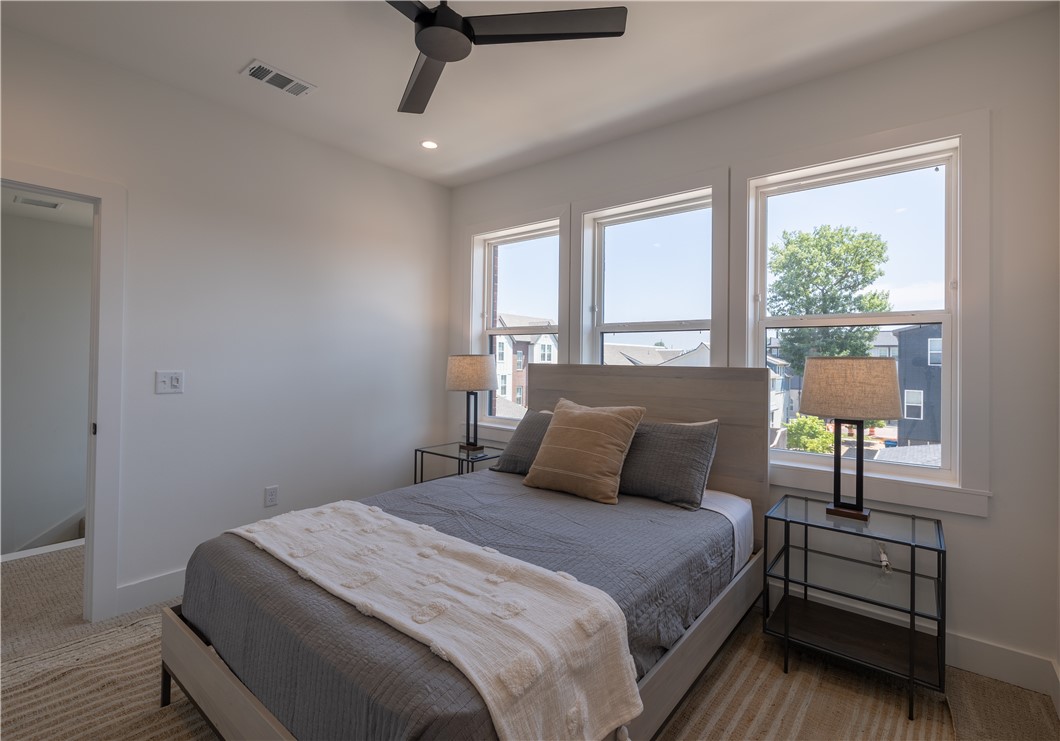 DUNN & DAVIS ADD-BENTONVILLE - Residential