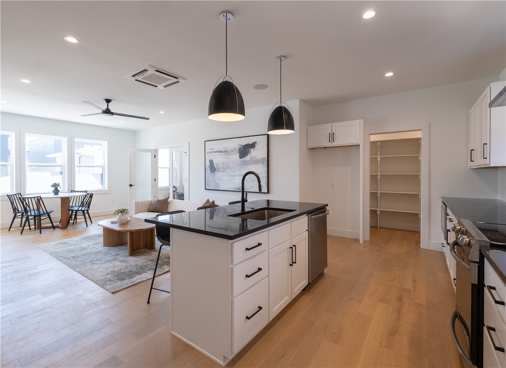 DUNN & DAVIS ADD-BENTONVILLE - Residential