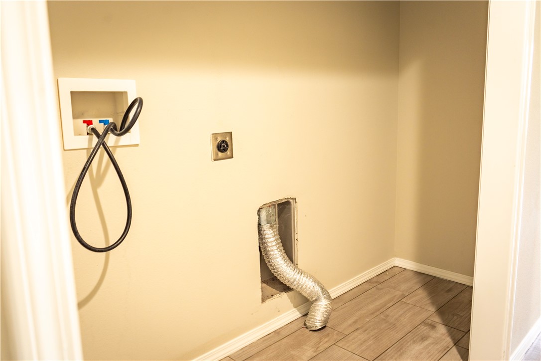 Couchs Add Siloam Spgs - Residential