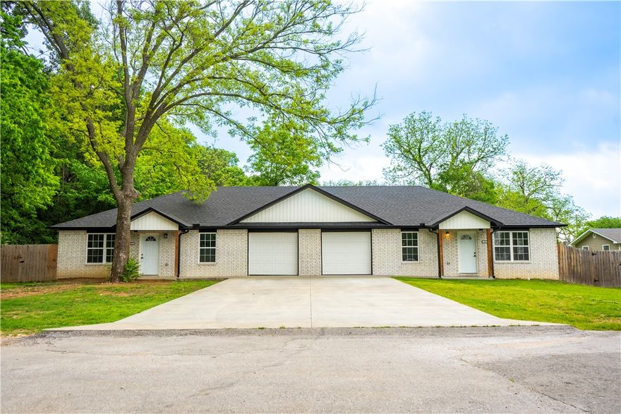 Ideal opportunity for investors or owner-occupants in the heart of Siloam Springs! This duplex offers strong income potential, flexible living options, and a prime location just minutes from downtown, shopping, dining, and John Brown University. Live in one side and rent the other, or add a solid cash-flowing asset to your investment portfolio. With duplex opportunities in this area in high demand, this is your chance to own a versatile property with long-term potential and multiple income possibilities!