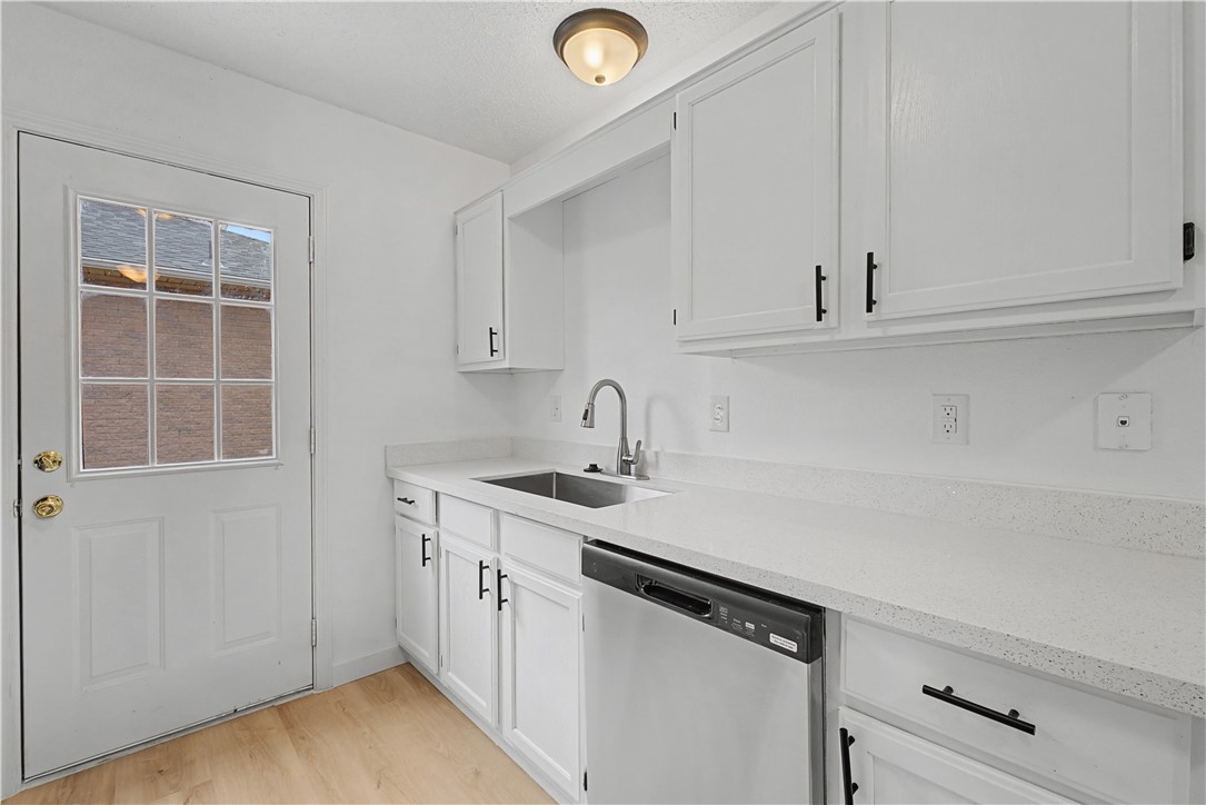 Carriage Square Sub Bentonville - Residential Income