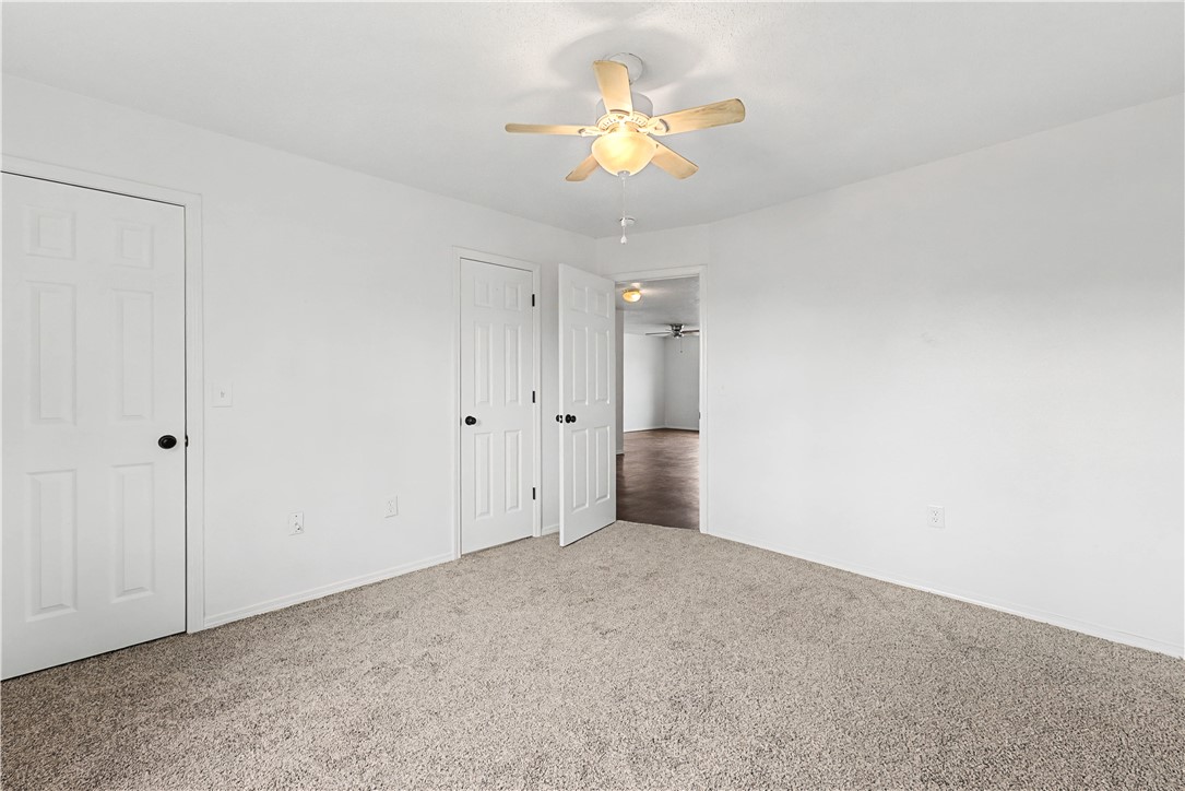 Carriage Square Sub Bentonville - Residential Income