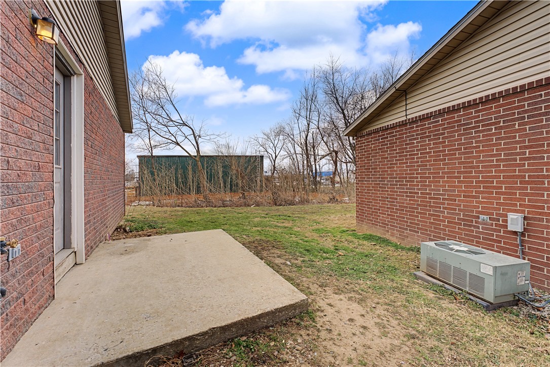 Carriage Square Sub Bentonville - Residential Income