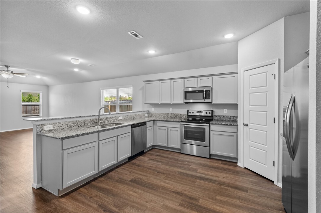 Creekside Meadows - Residential Lease