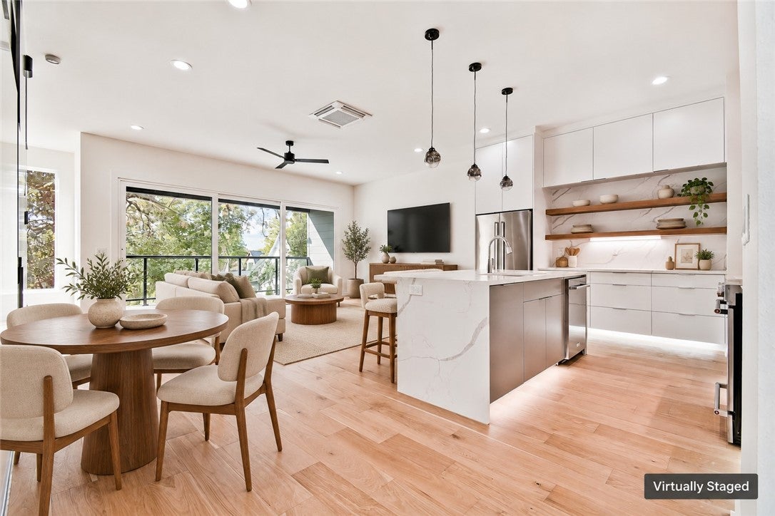 216 NW 9th Street