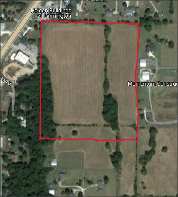 Country Estate or Upscale Subdivision. Beautiful nearly level acreage with panoramic views of the mountains.
Sale of property contingent upon lot split approval by City of Prairie Grove.
If subdivided, seller is going to require a deed restriction of minimum lot size of 1 acre or more and home size to be 2,500 sq ft. (Negotiable).