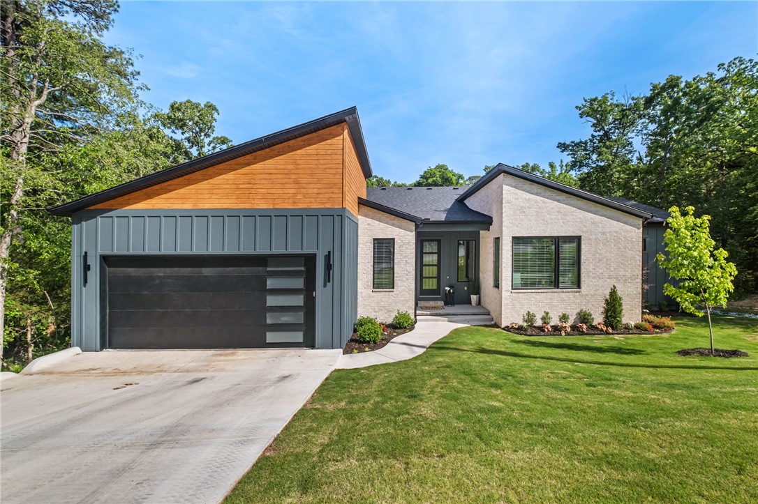 Tiverton - Residential