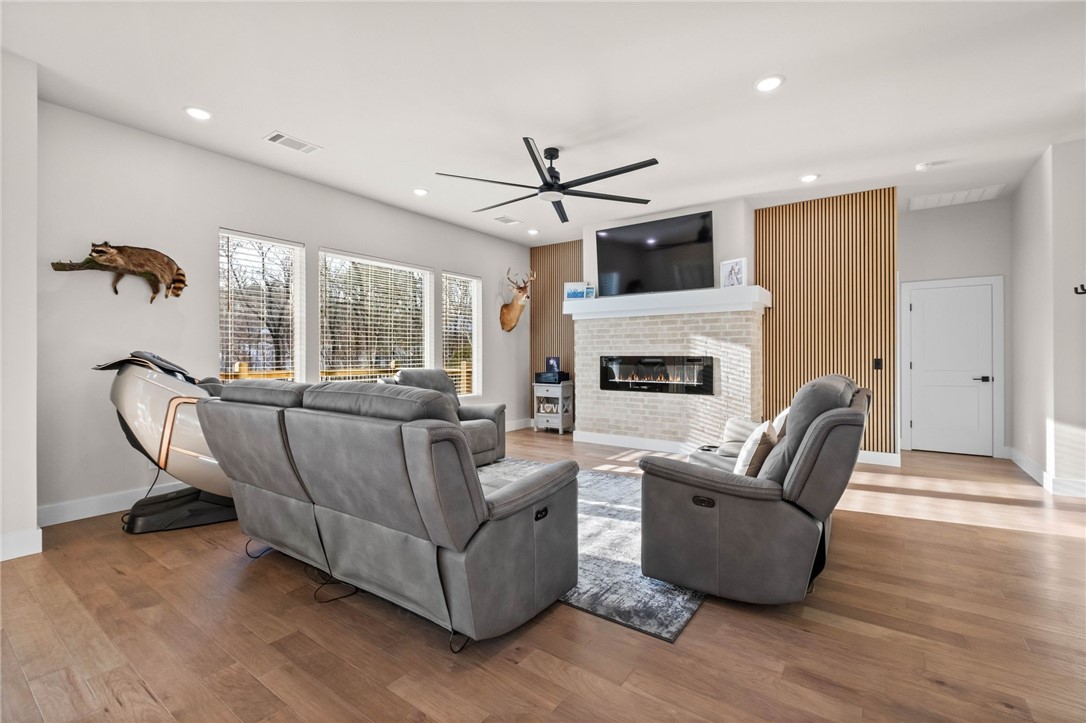 Tiverton - Residential