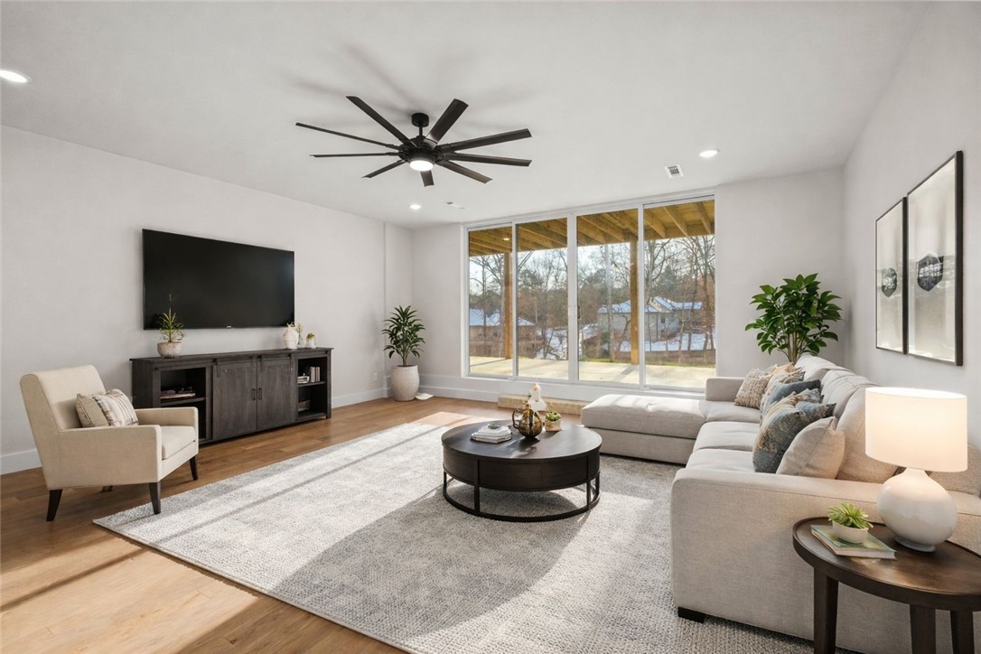 Tiverton - Residential